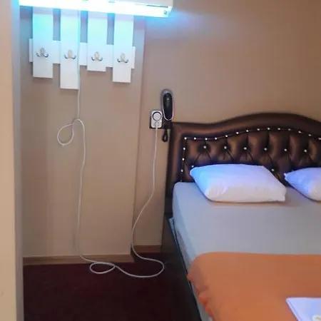 Apartmanhotel Ikon *