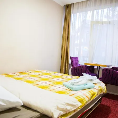 Ikon Aparthotel *