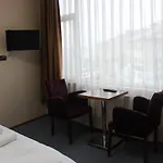 Ikon アパートホテル
