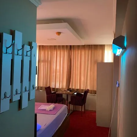 Ikon Apartahotel